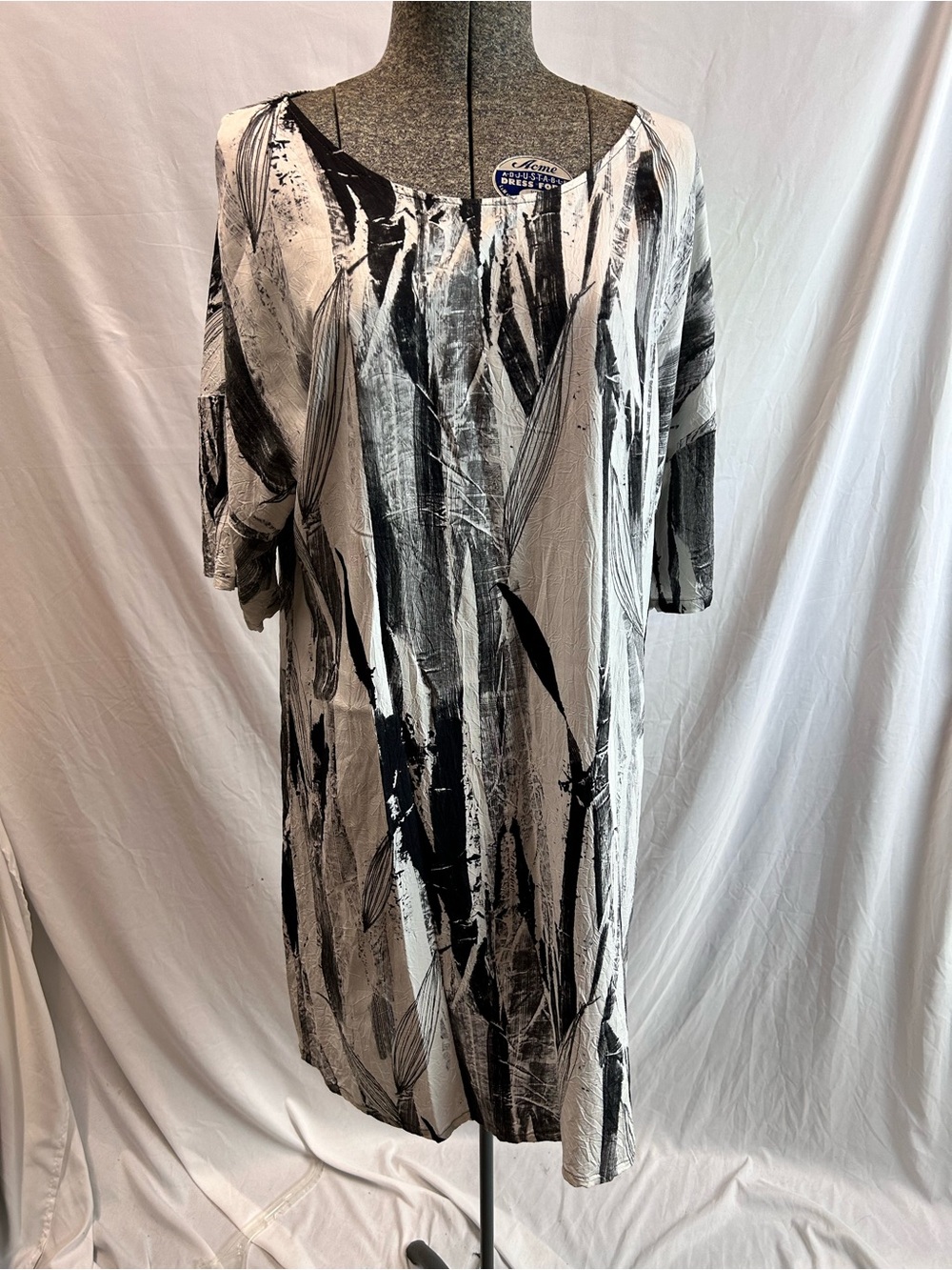 Jams World Black & White Abstract Print Dress- Size Small